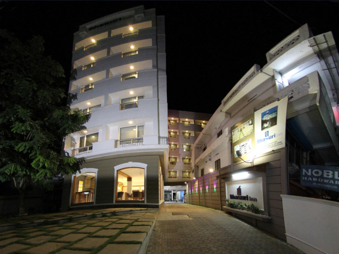 Exterior & Views, Hotel Bhasuri Inn near Sacred Guruvayur Sri Krishna Temple, Thrissur
