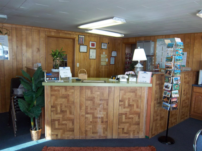 Public Area 2, Circle S Motel Cozad I-80, Dawson