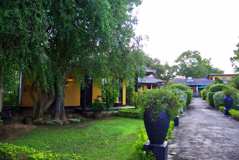 Others 5, Flower Garden Lake Resort, Thissamaharama