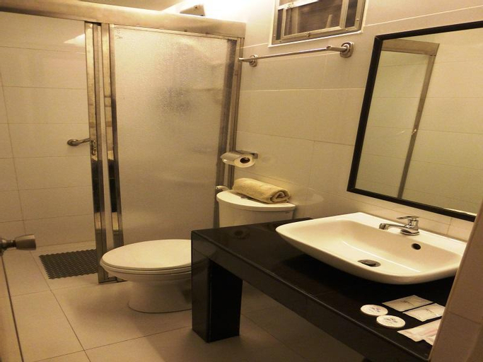 Bedroom 4, Silver Oaks Hotel and Suite, Manila City
