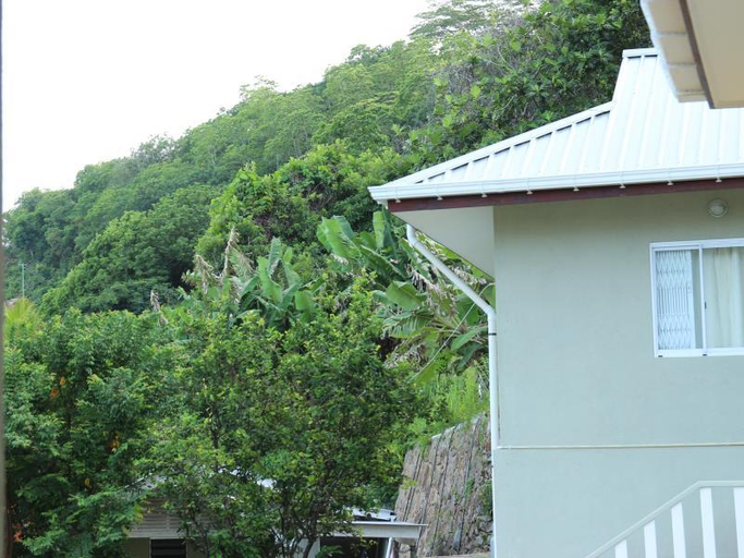 Others 5, Surfers Beach Self Catering Chalets