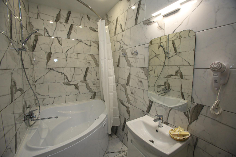 Bathroom, Prestige Hotel Center, Sankt-Peterburg gorsovet