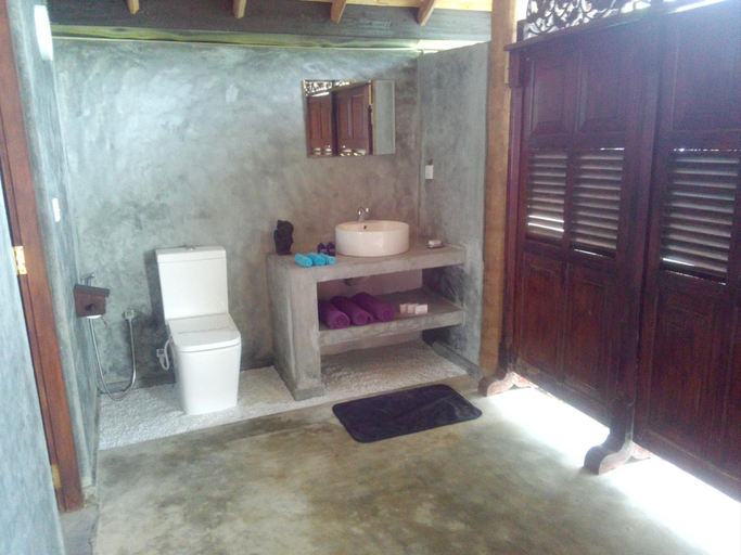 Bathroom 4, Turtle Eco Beach Houses, Matara Four Gravets