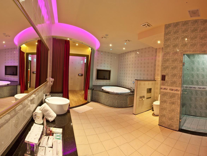 Bathroom 3, Wei Feng Motel Nanzi Branch, Kaohsiung