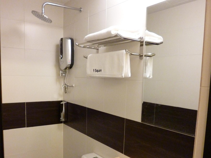 Bathroom 3, 9 Square Hotel Bangi, Hulu Langat