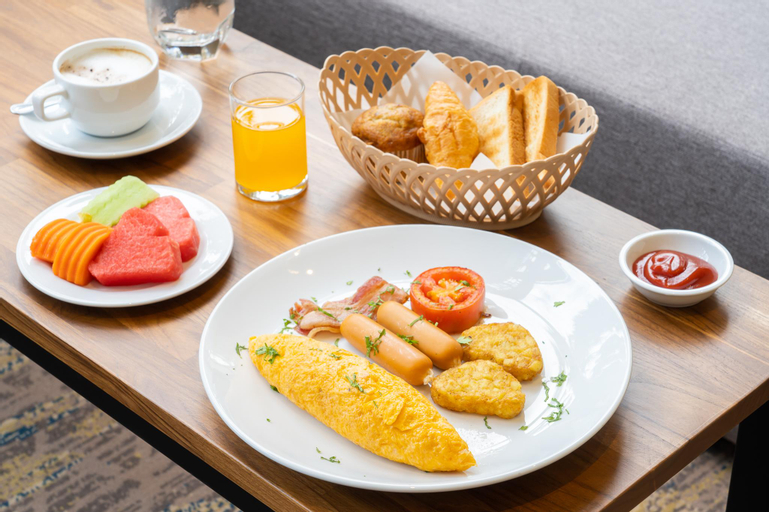 Food & Drinks 17