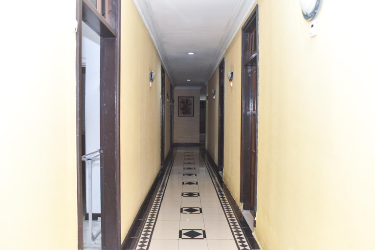 Public Area 5, RedDoorz Plus @ Tirta Kencana Hotel, Ambon