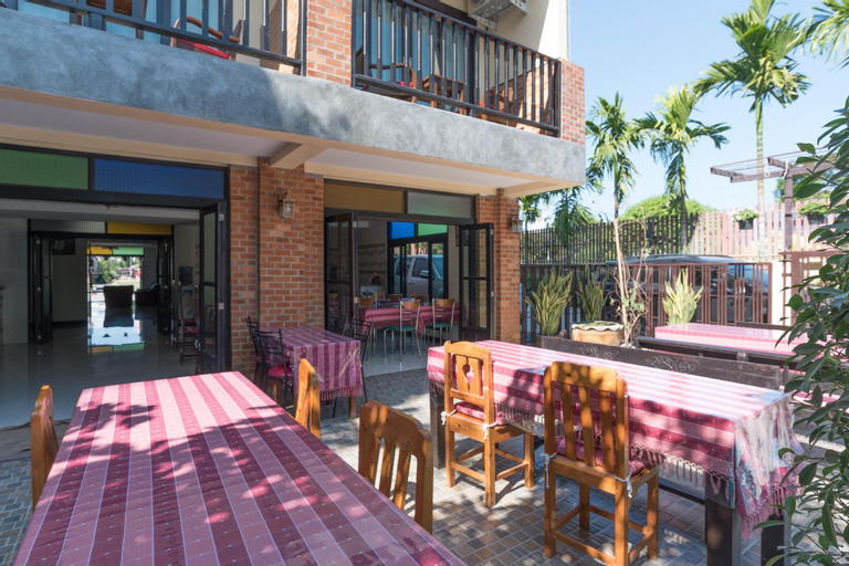 Food & Drinks, Riverside House Hotel, Muang Chiang Mai