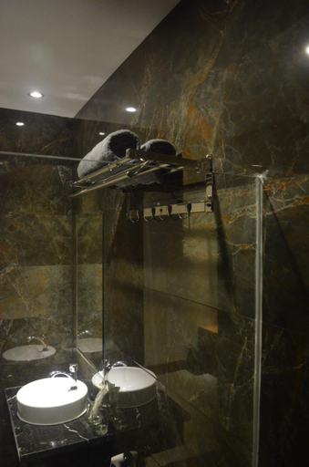 Bathroom 4, Hotel Mustika Gajah Mada, West Jakarta