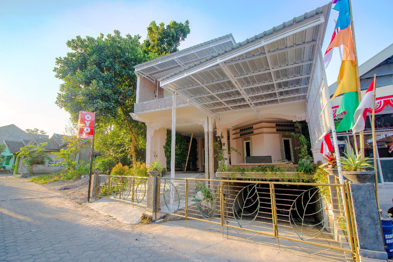 Exterior & Views 1, OYO 1277 Pondok Damai Syariah, Sleman