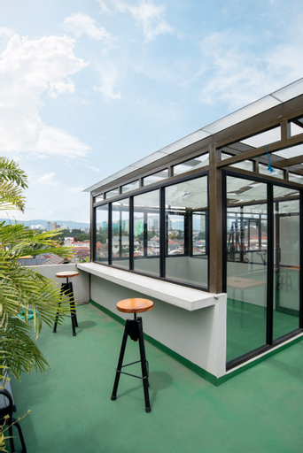 Mogens Guesthouse, Bandung