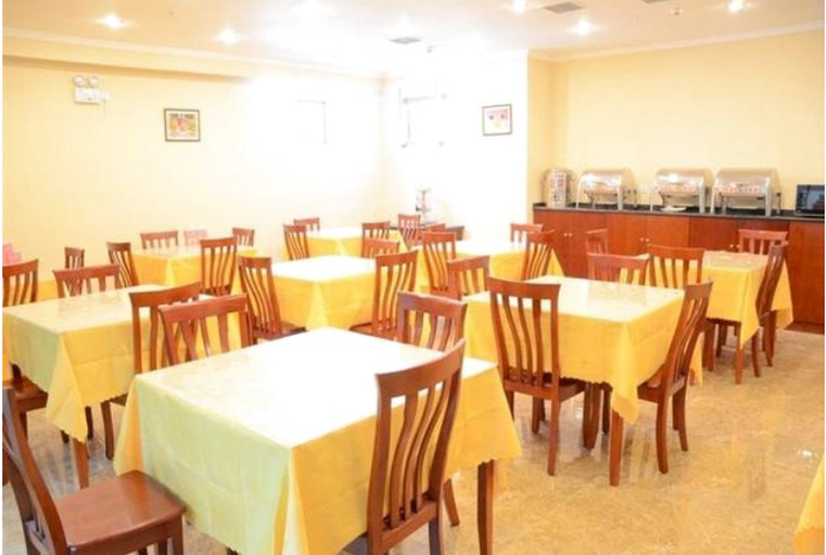 Food & Drinks, GreenTree Inn ZhangJiaKou North Zuanshi Road Yanchang Shell Hotel, Zhangjiakou