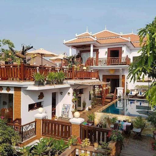 Antonios Villa Hotel, Siem Reab