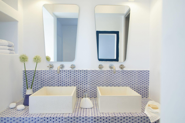 Bathroom 5, Milos Breeze Boutique Hotel Greece, South Aegean