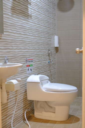 Bathroom 4