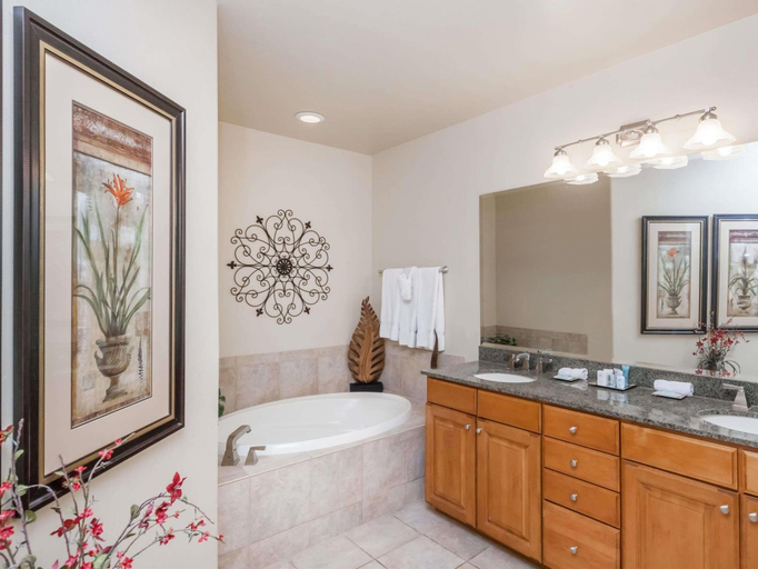 Bathroom 1, Wyndham Canoa Ranch Resort, Pima