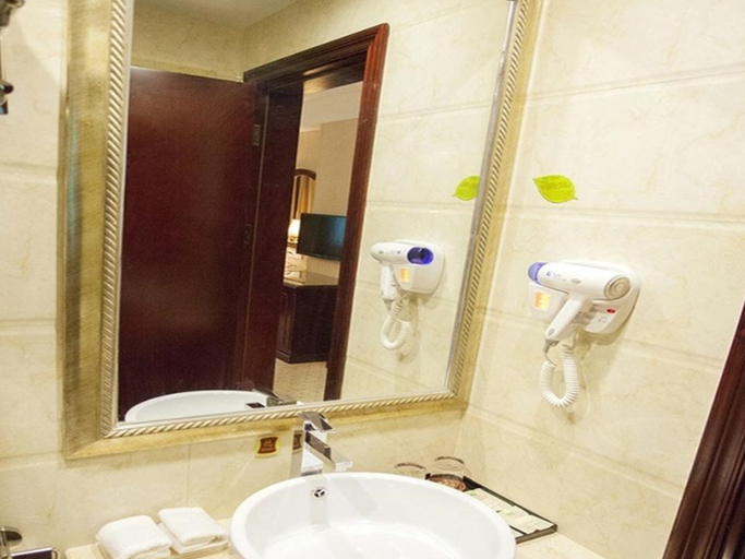 Bathroom 4, Vienna Hotel Jiangsu Danyang Railway Station, Zhenjiang