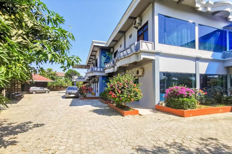 Exterior & Views 1, OYO 3692 Hotel Akbar, Bontang