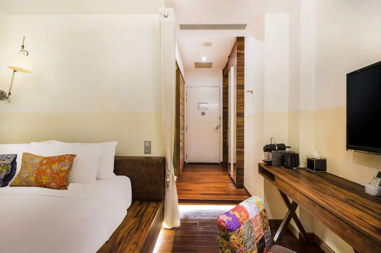 Bedroom 4, The Daulat by Hotel Calmo, Singapore