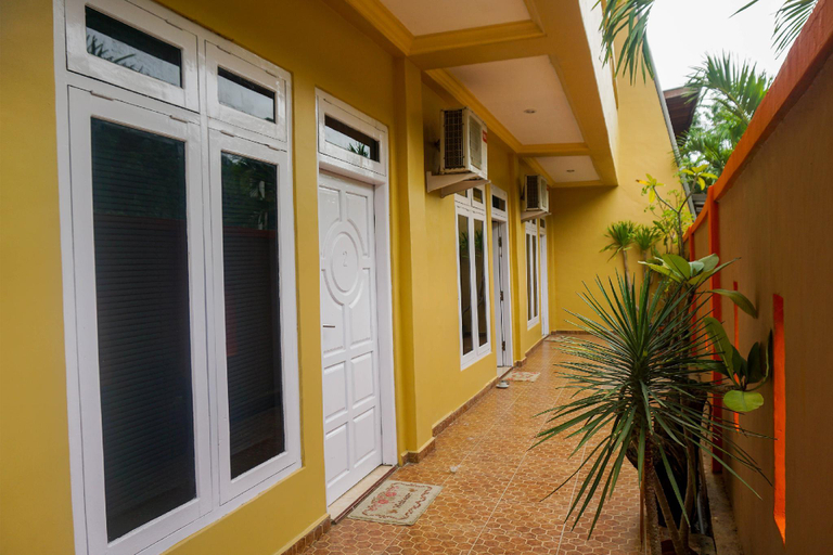 Others 5, Orange Hotel, West Manggarai