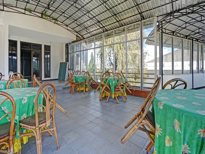 Food & Drinks 5, Hotel O Victory, Malang