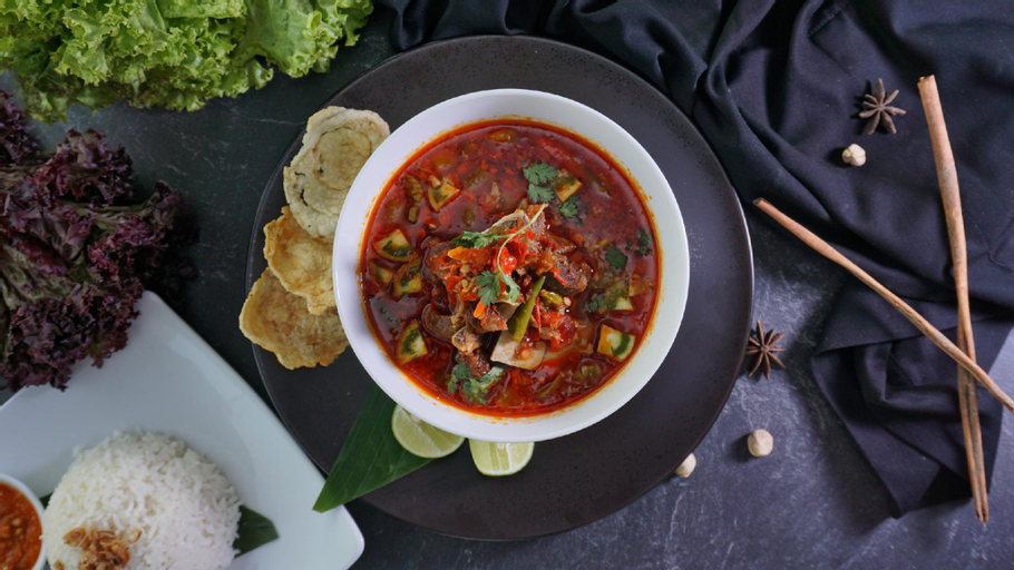 Food & Drinks 27