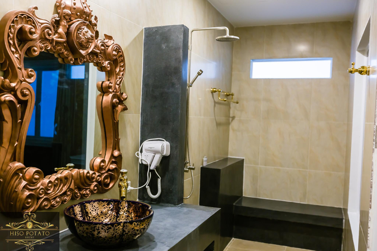 Bathroom 5, Hiso Potato Resort, Wang Noi