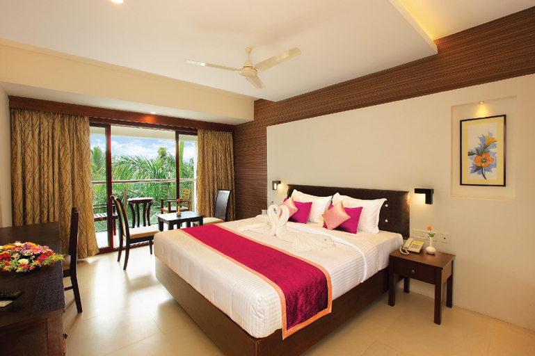 Bedroom 2, Holiday Vista Thekkady- Near Periyar Wildlife Sanctuary with sky view pool, Theni