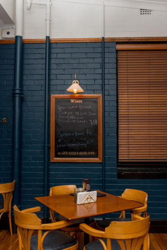 Food & Drinks 3, Tamworth Hotel, Tamworth Regional - Pt A