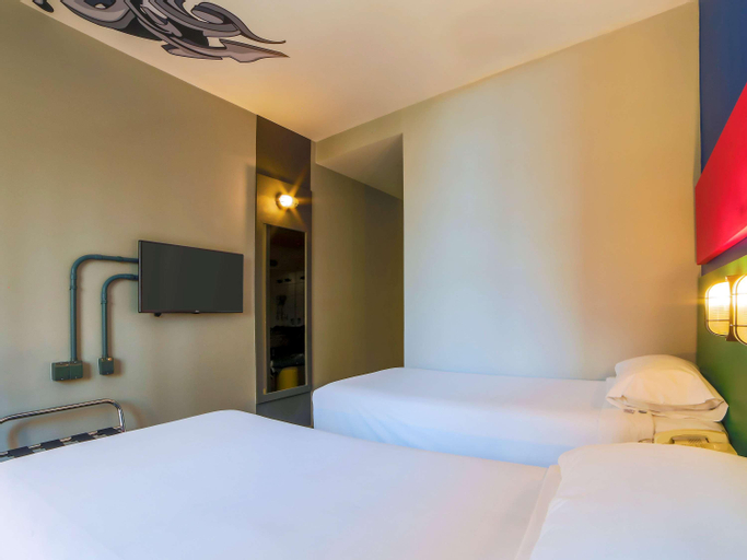 Bedroom 6