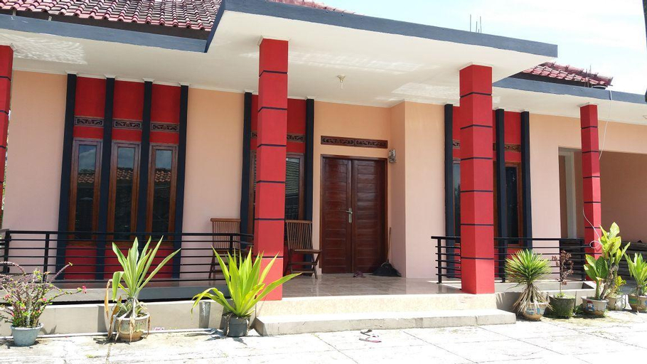 Villa Cempaka Garut, Garut