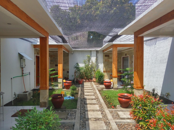 Others 5, Rumah Amel, Lombok