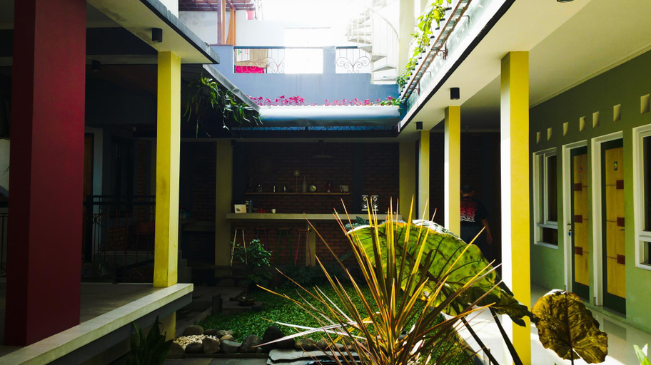 Others 4, PoLaz (Bed 'n Brew), Bogor