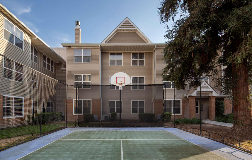 Sonesta ES Suites Fresno, Fresno
