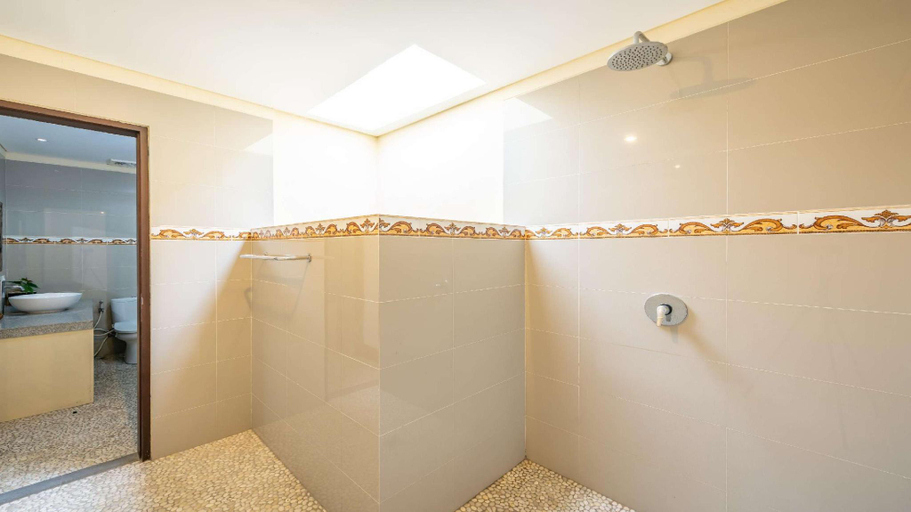 Bathroom 3, Mardika Private Villa Ubud, Gianyar