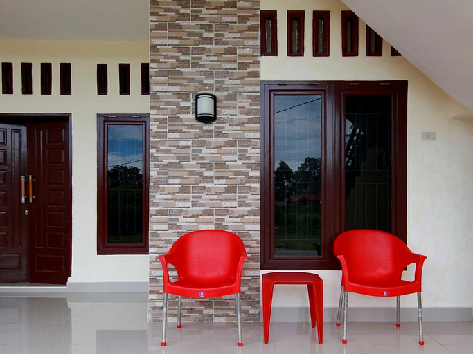 Others 3, OYO 1694 Pariban Homestay, Samosir