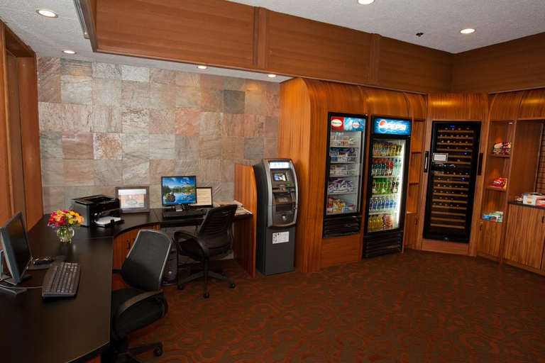 Food & Drinks 5, Mirabeau Park Hotel, Spokane