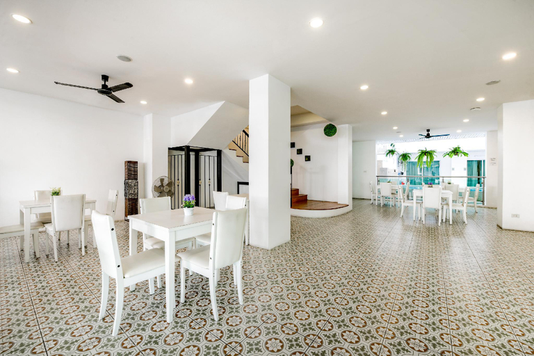 Public Area 2, Maleewan Jomtien, Pattaya
