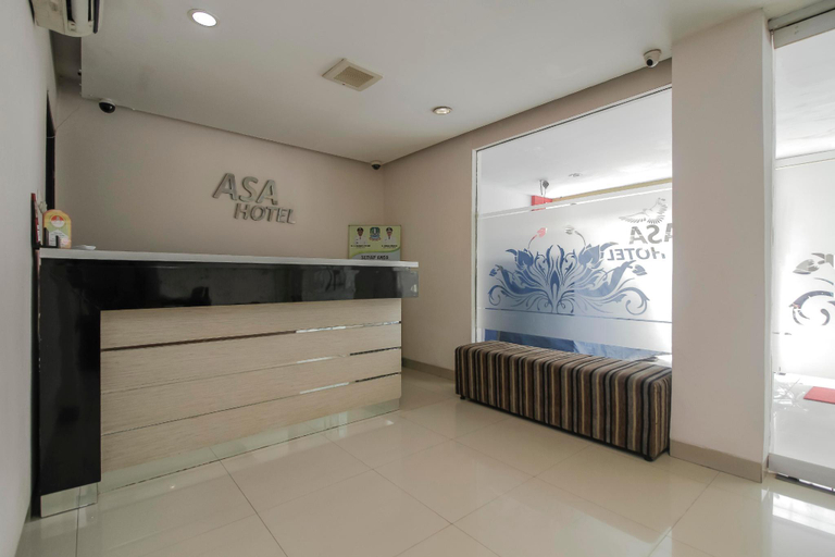 Public Area 3, RedDoorz Plus near Galaxy Bekasi, Bekasi