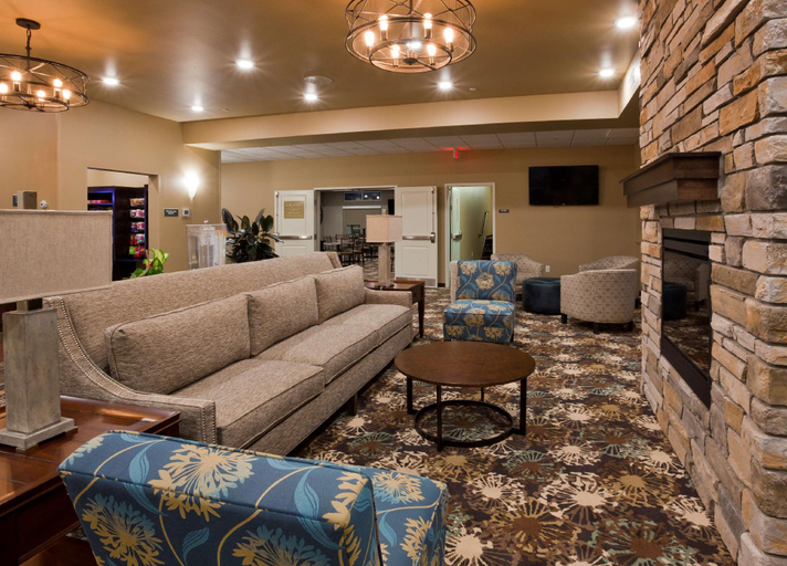 Public Area 2, GrandStay Hotel & Suites Valley City, Barnes