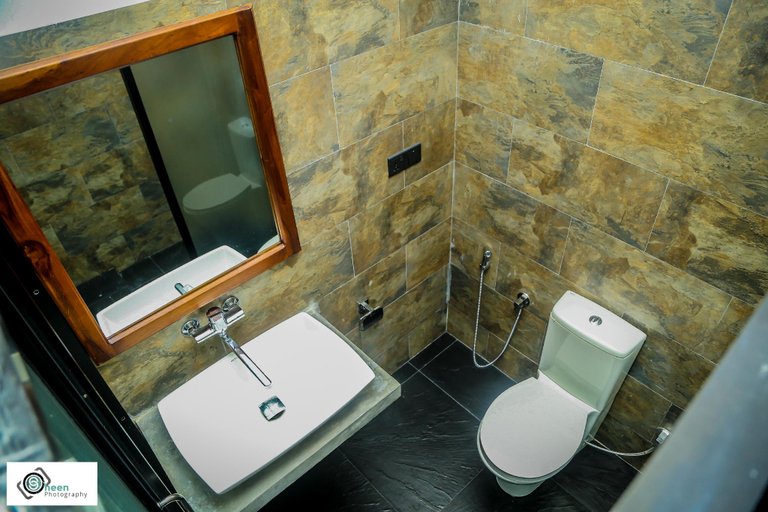 Bathroom 5, Seabreeze Hotel, Weligama
