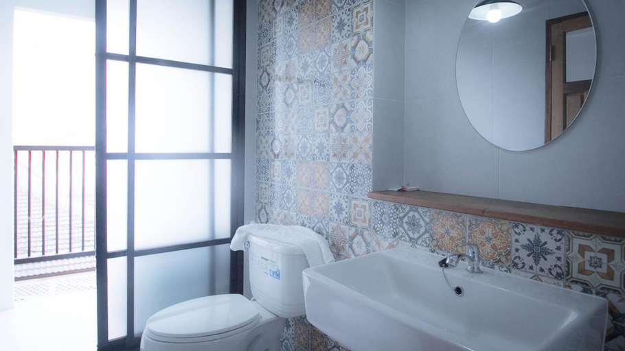 Bathroom 4, V1 Room Hotel Udon Thani, Muang Udon Thani