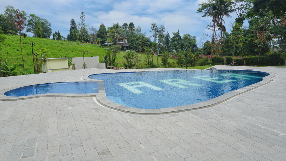 Others 5, Villa Albadar, Subang