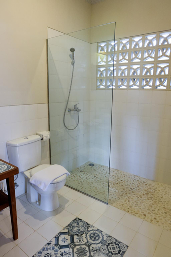 Bedroom 4, Kemboja Bed and Breakfast Cafe, Malang