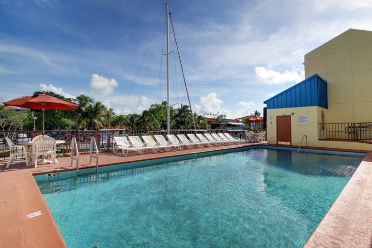 Sport & Beauty 3, Key West Inn Key Largo, Monroe