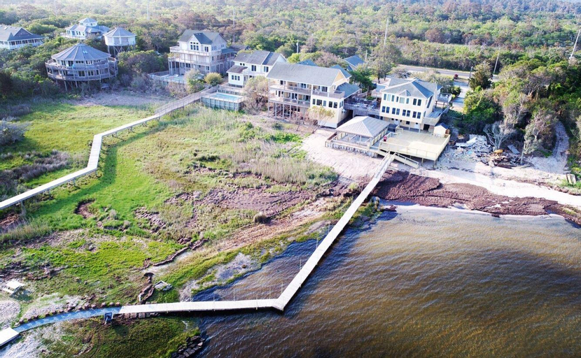 The Inn On Pamlico Sound, Dare