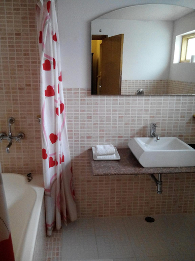 Bathroom, Tiger's Den Resort, Umaria