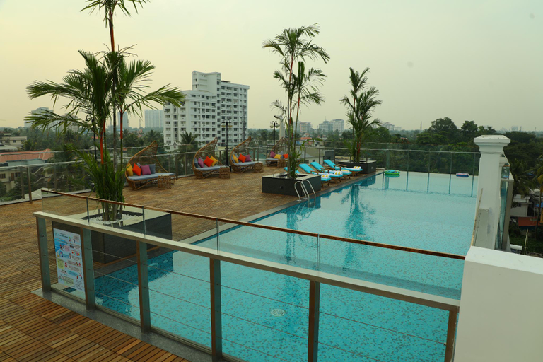 Sport & Beauty 2, Coral Reef Kochi - A Unit of Coral Isle Hotels, Ernakulam