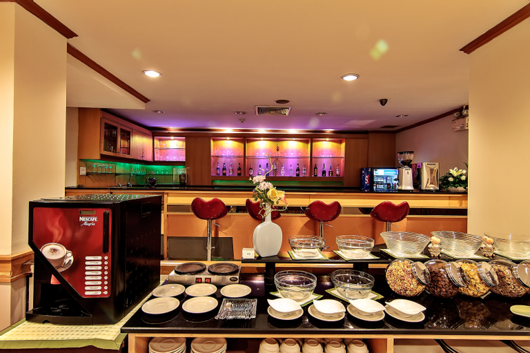 Food & Drinks 5, Bossotel Bangkok, Bang Rak