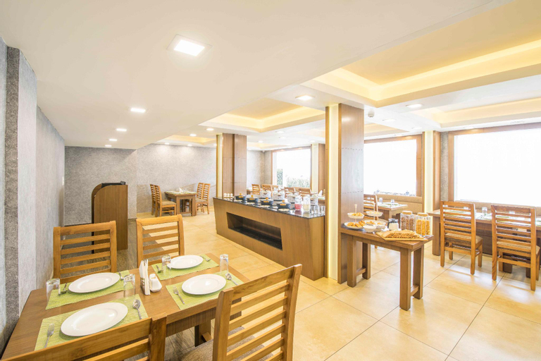 Food & Drinks 4, Sidra Pristine Hotel & Portico Halls Kochi, Ernakulam